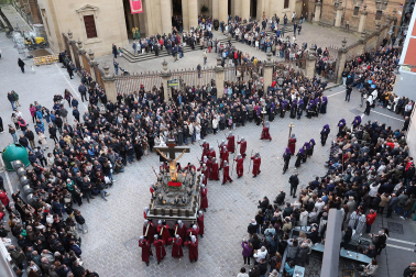 Fotos de la procesión de Viernes Santo en Pamplona
