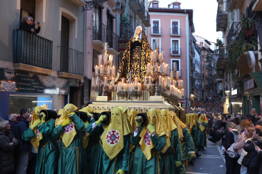 Fotos de la procesión de Viernes Santo en Pamplona