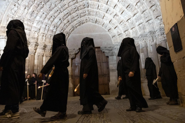 Fotos de la procesión de Viernes Santo de Tudela