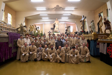 Fotos de la procesión de Domingo de Resurrección en Pamplona