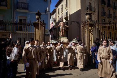 Fotos de la procesión de Domingo de Resurrección en Pamplona