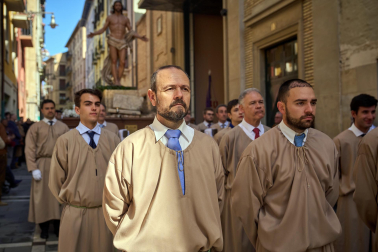 Fotos de la procesión de Domingo de Resurrección en Pamplona