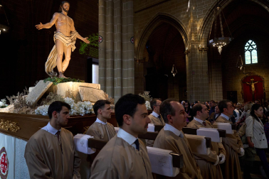 Fotos de la procesión de Domingo de Resurrección en Pamplona