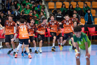 Imágenes del XII Torneo de Semana Santa de Balonmano