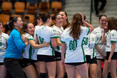 Imágenes del XII Torneo de Semana Santa de Balonmano