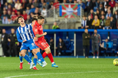 Fotos del Alavés 1-1 Osasuna de la jornada 30