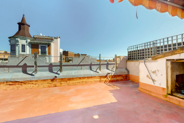 Ático con gran terraza en Plaza Príncipe de Viana