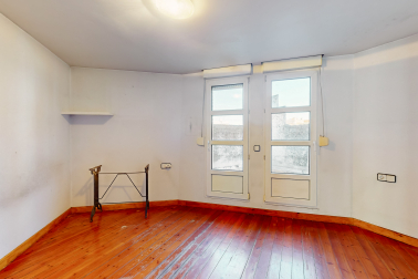 Ático con gran terraza en Plaza Príncipe de Viana