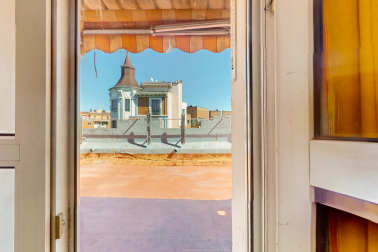 Ático con gran terraza en Plaza Príncipe de Viana