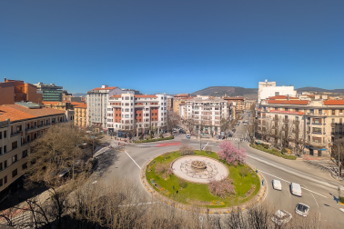Ático con gran terraza en Plaza Príncipe de Viana