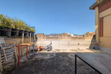 Ático con gran terraza en Plaza Príncipe de Viana