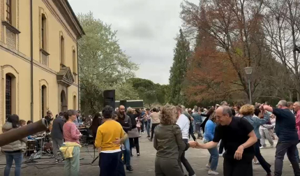 Pamplona baila al ritmo de la música del festival Spring Lindy Weekend