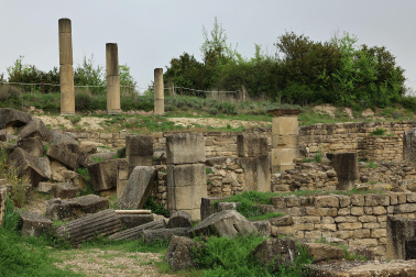 Las excavaciones de Santa Criz en Eslava con la sociedad de estudios históricos de Navarra