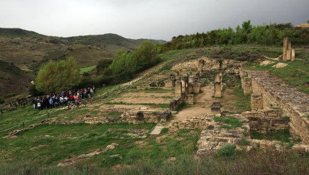 Las excavaciones de Santa Criz en Eslava con la sociedad de estudios históricos de Navarra