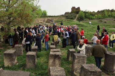 Las excavaciones de Santa Criz en Eslava con la sociedad de estudios históricos de Navarra