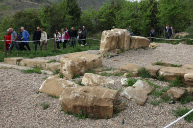 Las excavaciones de Santa Criz en Eslava con la sociedad de estudios históricos de Navarra