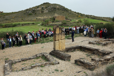 Las excavaciones de Santa Criz en Eslava con la sociedad de estudios históricos de Navarra