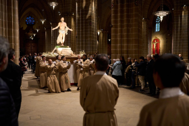Via Lucis en la Catedral de Pamplona
