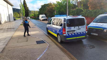 Fotos del desalojo del antiguo convento de Aranzadi en Pamplona