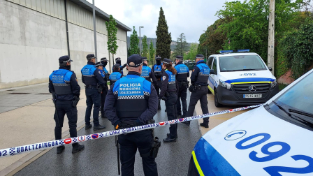 Fotos del desalojo del antiguo convento de Aranzadi en Pamplona
