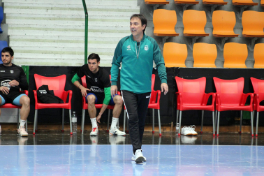 Fotos del primer entrenamiento de Imanol Arregui con Osasuna Magna