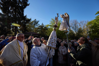 Llegada del Ángel de Aralar a Pamplona.