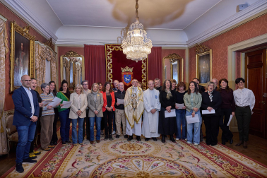 El Ángel de Aralar visita el Ayuntamiento de Pamplona