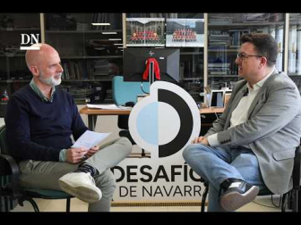¿Alguna vez has mirado tu nómina y te has preguntado por qué te retienen tanto dinero?
En este tercer episodio de Desafíos de Navarra, el consultor de empresas y profesor universitario Carlos Medrano Sola desglosa de forma sencilla y directa todo aquello sobre fiscalidad que "no te atreves a preguntar".
En esta charla exploramos por qué, a pesar de estudiar trigonometría en el instituto, salimos al mundo laboral sin nociones básicas de educación financiera. Desde el origen del IRPF hasta el impacto real de la inflación en tu bolsillo, este episodio es una guía esencial para entender cómo funciona la economía en Navarra y en España.