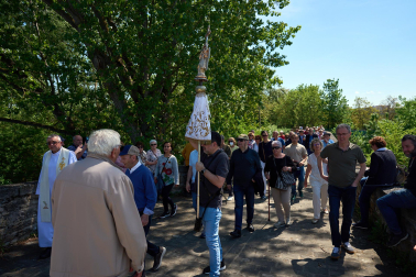 Despedida del Ángel de Aralar de Pamplona.