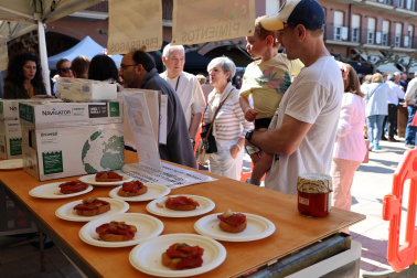 En el marco de las jornadas gastronómicas, se tributó un homenaje a seis agricultores mayores de 87 años y cinco bodegas locales