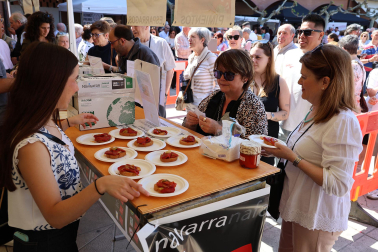En el marco de las jornadas gastronómicas, se tributó un homenaje a seis agricultores mayores de 87 años y cinco bodegas locales