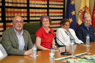 En el marco de las jornadas gastronómicas, se tributó un homenaje a seis agricultores mayores de 87 años y cinco bodegas locales