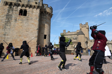 Encuentro de esgrima histórica en Olite.