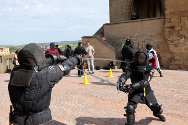 Encuentro de esgrima histórica en Olite.