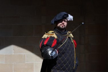 Encuentro de esgrima histórica en Olite.