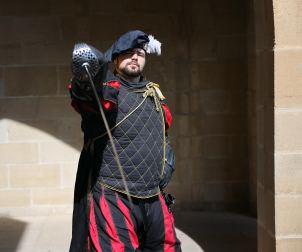 Encuentro de esgrima histórica en Olite.