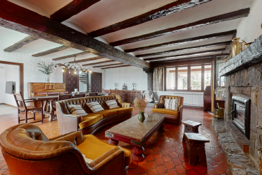 Precioso chalet con gran parcela en Iratxe