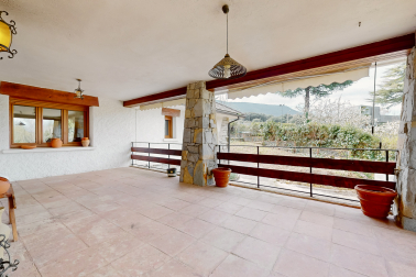 Precioso chalet con gran parcela en Iratxe