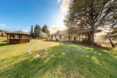 Precioso chalet con gran parcela en Iratxe