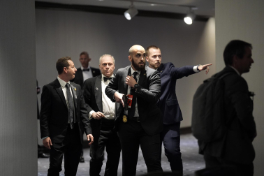 Fotos de la evacuación tras el tiroteo en la cena de corresponsales de la Casa Blanca