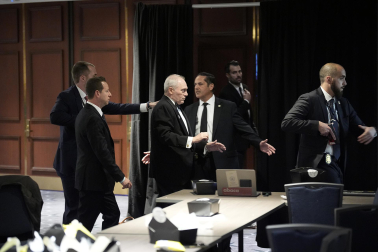 Fotos de la evacuación tras el tiroteo en la cena de corresponsales de la Casa Blanca