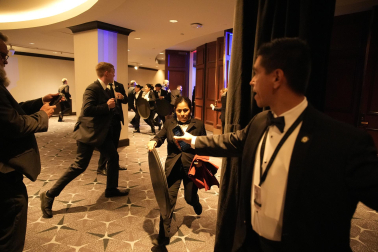 Fotos de la evacuación tras el tiroteo en la cena de corresponsales de la Casa Blanca