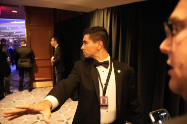 Fotos de la evacuación tras el tiroteo en la cena de corresponsales de la Casa Blanca