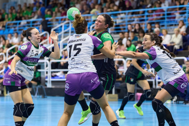 Fotos del partido entre Replasa Beti Onak y Costa del Sol Málaga