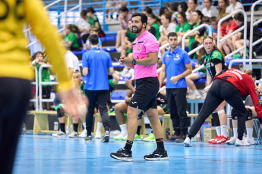 Fotos del partido entre Replasa Beti Onak y Costa del Sol Málaga