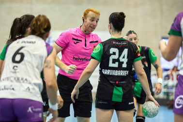 Fotos del partido entre Replasa Beti Onak y Costa del Sol Málaga