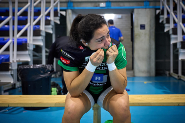 Imágenes del homenaje de despedida a Aileen Ripa, Kelly Fonkeng y Maria Grasielly Brasil.