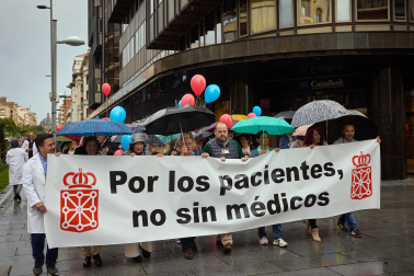 Manifestación organizada por el Sindicato Médico y el Colegio de Médicos en Pamplona.