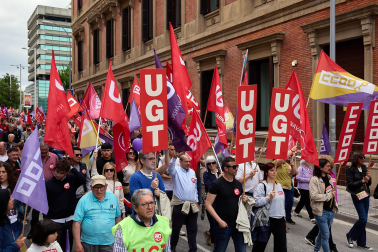 Fotos de la manifestación del UGT - CC OO por el 1 de mayo en Pamplona