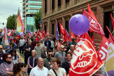 Fotos de la manifestación del UGT - CC OO por el 1 de mayo en Pamplona